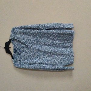 Chaps V neck Long Sleeve Sweater EUC